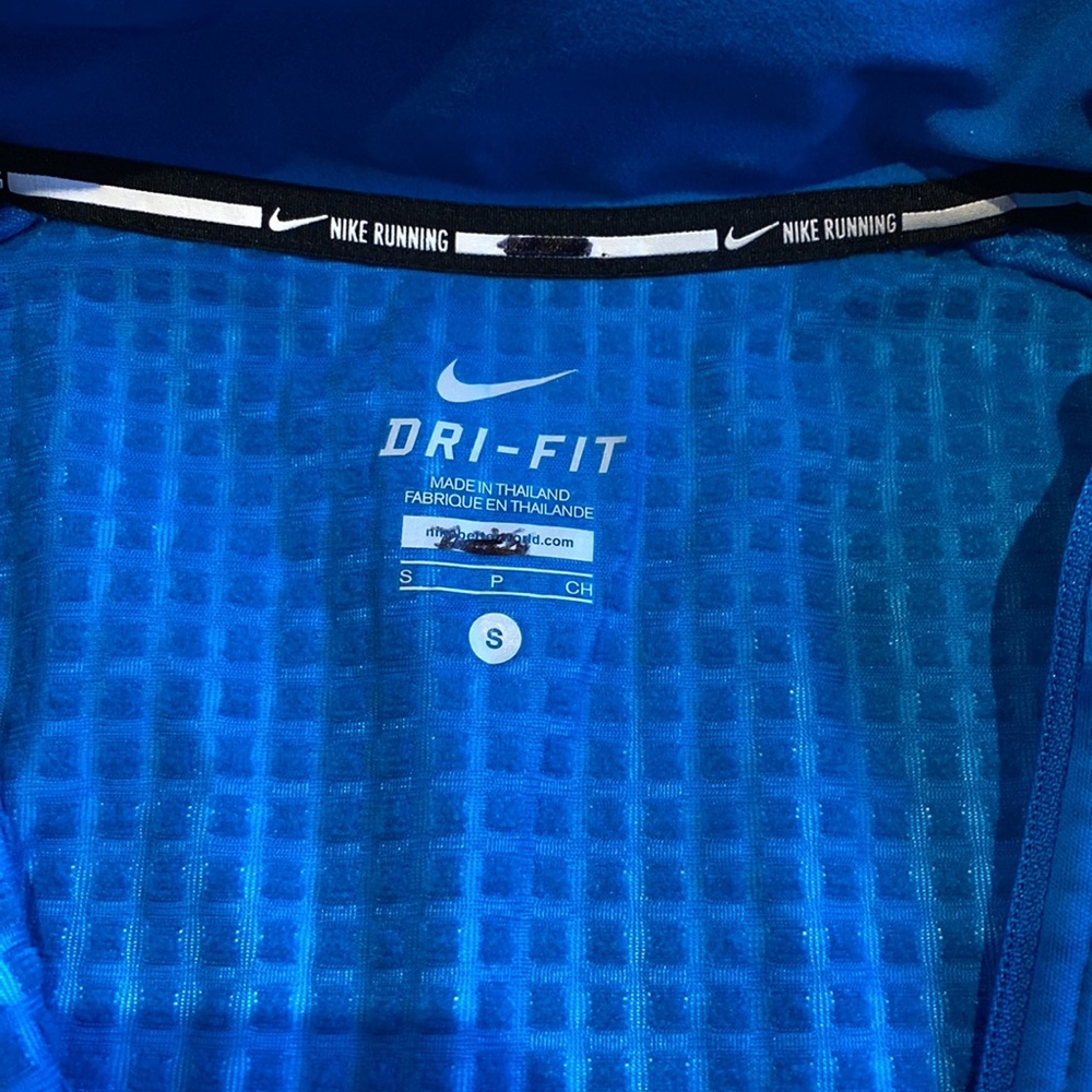 Nike Running Jacket - image 4